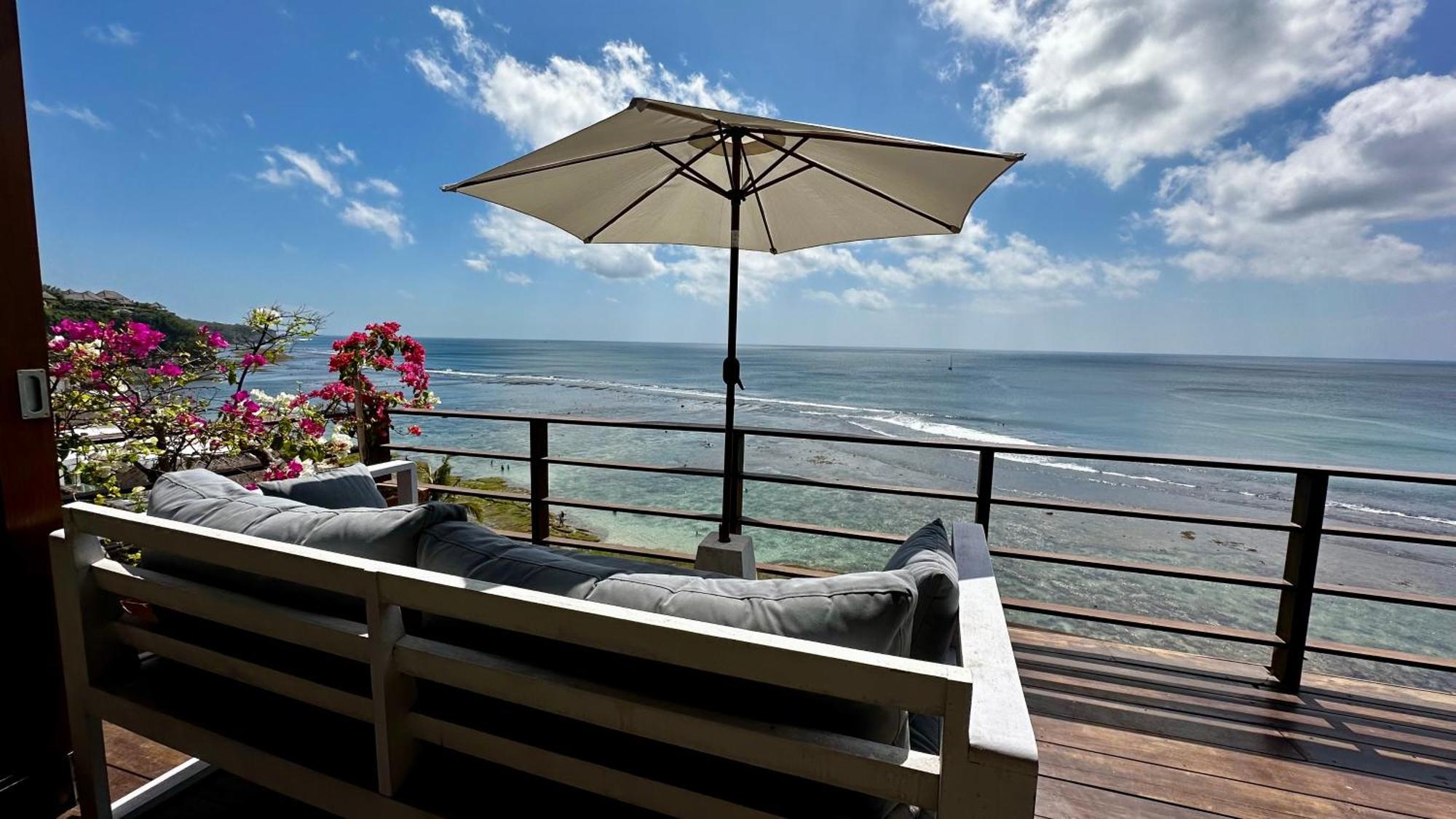 Villa Bingin High Tide *